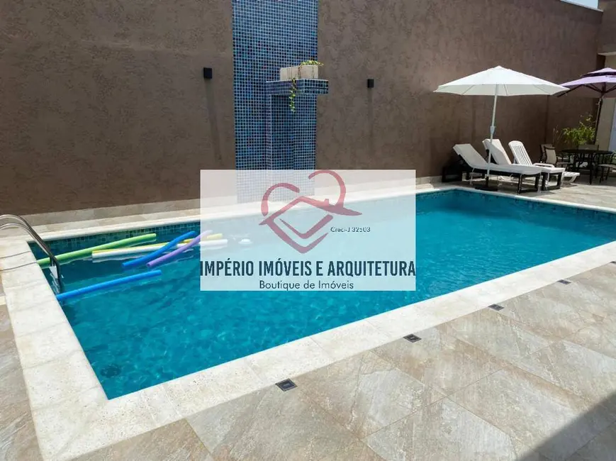 Casa com 3 quartos à venda, 450m2 em Jardim Britânia, Caraguatatuba - SP - imagem 4 Foto 4 de Casa com 3 quartos à venda, 450m2 em Jardim Britânia, Caraguatatuba - SP