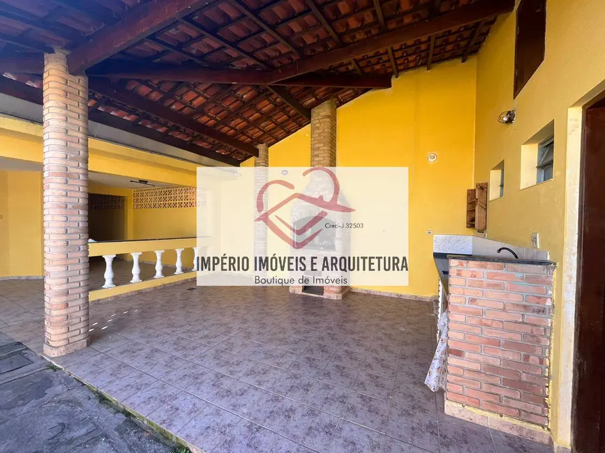 Casa com 3 quartos à venda em Praia das Palmeiras, Caraguatatuba - SP - imagem 4 Foto 4 de Casa com 3 quartos à venda em Praia das Palmeiras, Caraguatatuba - SP