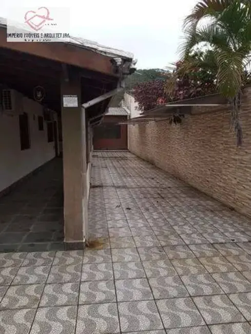 Casa com 2 quartos à venda, 250m2 em Sumaré, Caraguatatuba - SP - imagem 2 Foto 2 de Casa com 2 quartos à venda, 250m2 em Sumaré, Caraguatatuba - SP