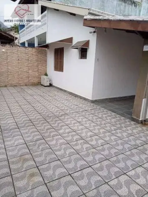 Casa com 2 quartos à venda, 250m2 em Sumaré, Caraguatatuba - SP - imagem 1 Foto 1 de Casa com 2 quartos à venda, 250m2 em Sumaré, Caraguatatuba - SP