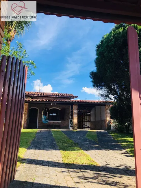 Foto 1 de Casa com 3 quartos para alugar em Balneário dos Golfinhos, Caraguatatuba - SP