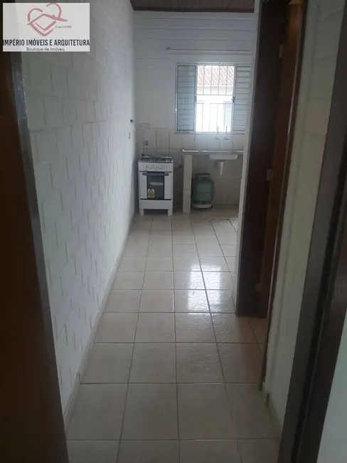 Casa com 1 quarto para alugar, 50m2 em Caraguatatuba - SP - imagem 5 Foto 5 de Casa com 1 quarto para alugar, 50m2 em Caraguatatuba - SP