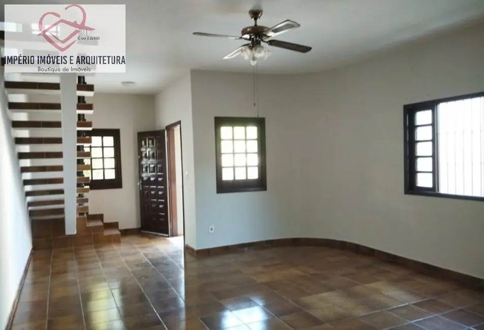 Foto 2 de Casa com 4 quartos à venda em Indaiá, Caraguatatuba - SP