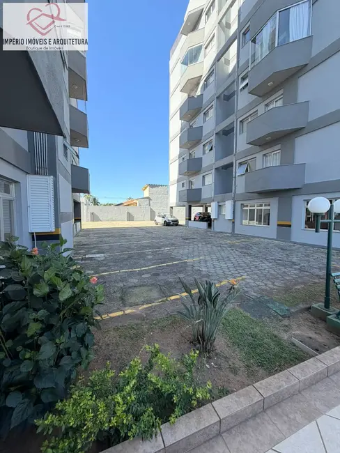 Foto 2 de Casa com 2 quartos para alugar em Indaiá, Caraguatatuba - SP