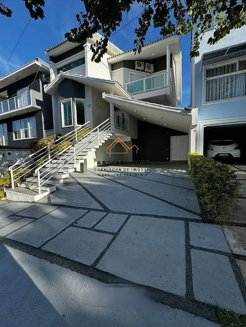 Casa de Condomínio com 3 quartos à venda, 290m2 em Parque Residencial Villa dos Inglezes, Sorocaba - SP - imagem 1 Foto 1 de Casa de Condomínio com 3 quartos à venda, 290m2 em Parque Residencial Villa dos Inglezes, Sorocaba - SP