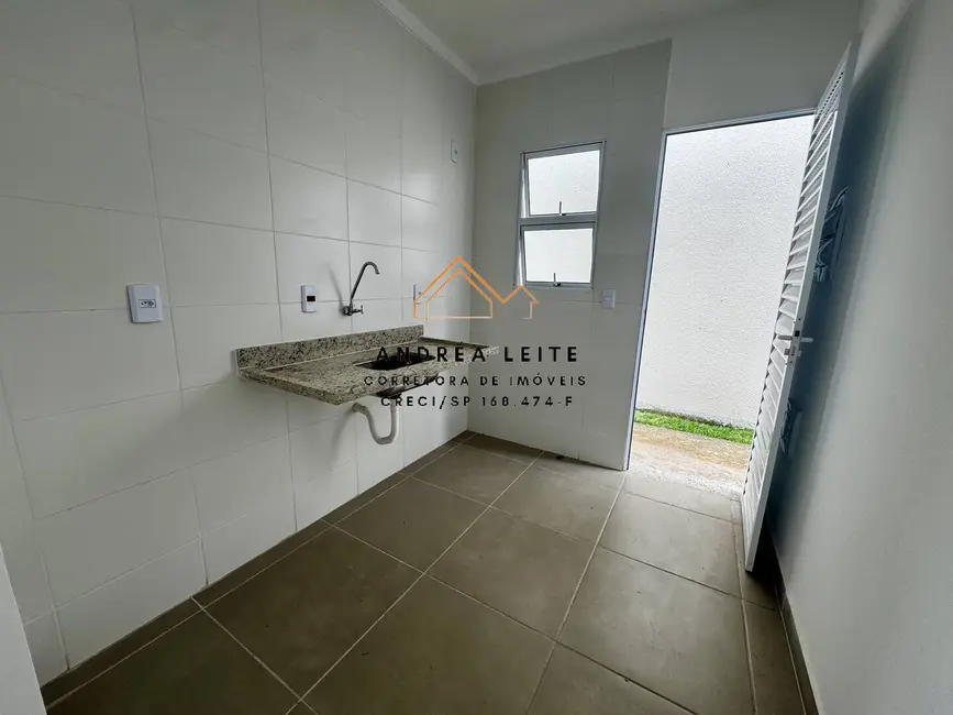 Foto 6 de Casa com 2 quartos à venda, 47m2 em Aparecidinha, Sorocaba - SP
