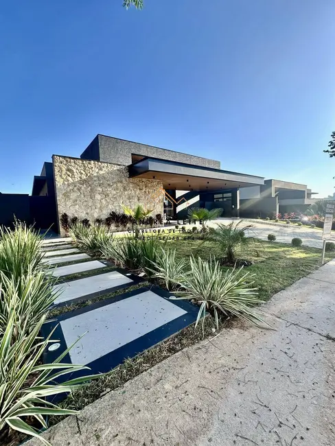 Foto 1 de Casa com 4 quartos à venda, 451m2 em Jardim Residencial Saint Patrick, Sorocaba - SP