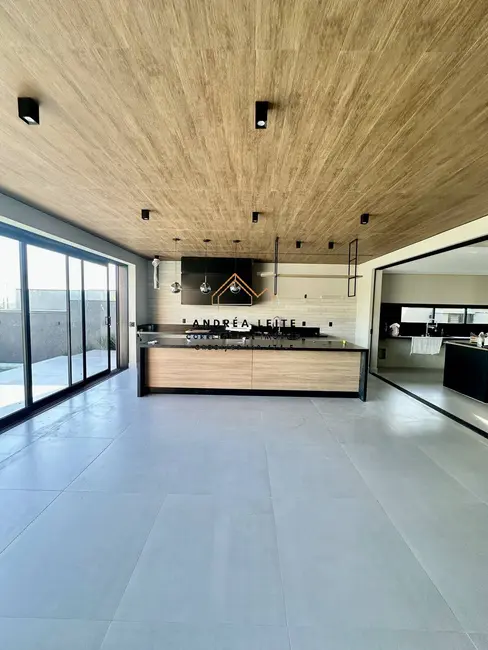 Foto 2 de Casa com 4 quartos à venda, 451m2 em Jardim Residencial Saint Patrick, Sorocaba - SP