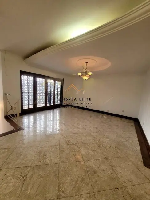 Foto 2 de Casa com 4 quartos para alugar, 280m2 em Vila Carvalho, Sorocaba - SP