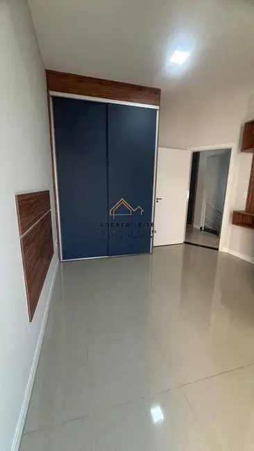 Casa de Condomínio com 3 quartos à venda, 158m2 em Jardim Pagliato, Sorocaba - SP - imagem 4 Foto 4 de Casa de Condomínio com 3 quartos à venda, 158m2 em Jardim Pagliato, Sorocaba - SP