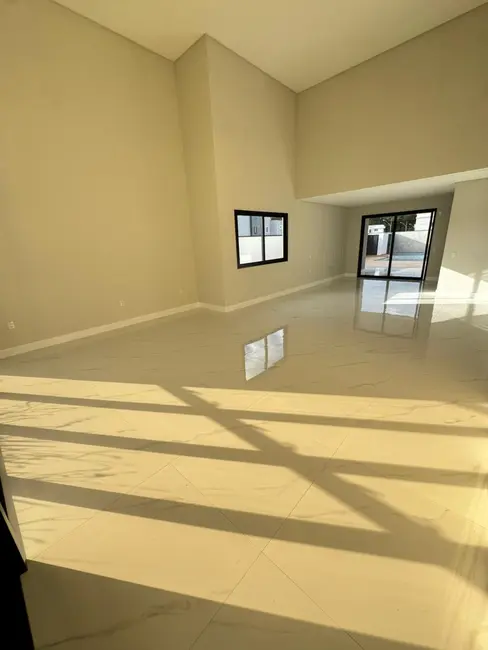 Foto 8 de Casa com 4 quartos à venda, 231m2 em Santa Regina, Camboriu - SC