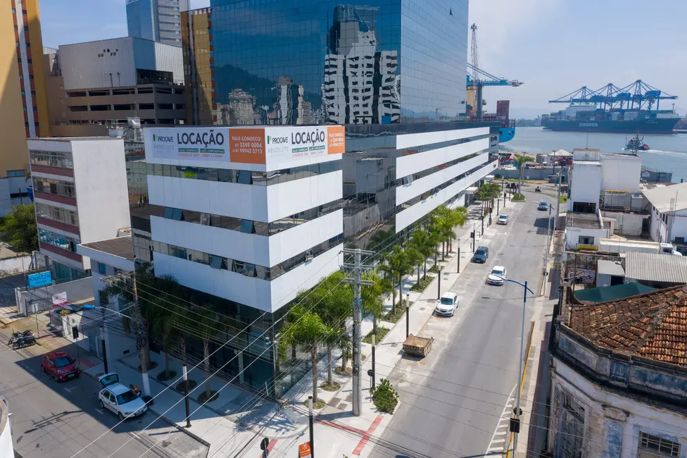 Sala Comercial à venda, 114m2 em Centro, Balneario Camboriu - SC - imagem 3 Foto 3 de Sala Comercial à venda, 114m2 em Centro, Balneario Camboriu - SC