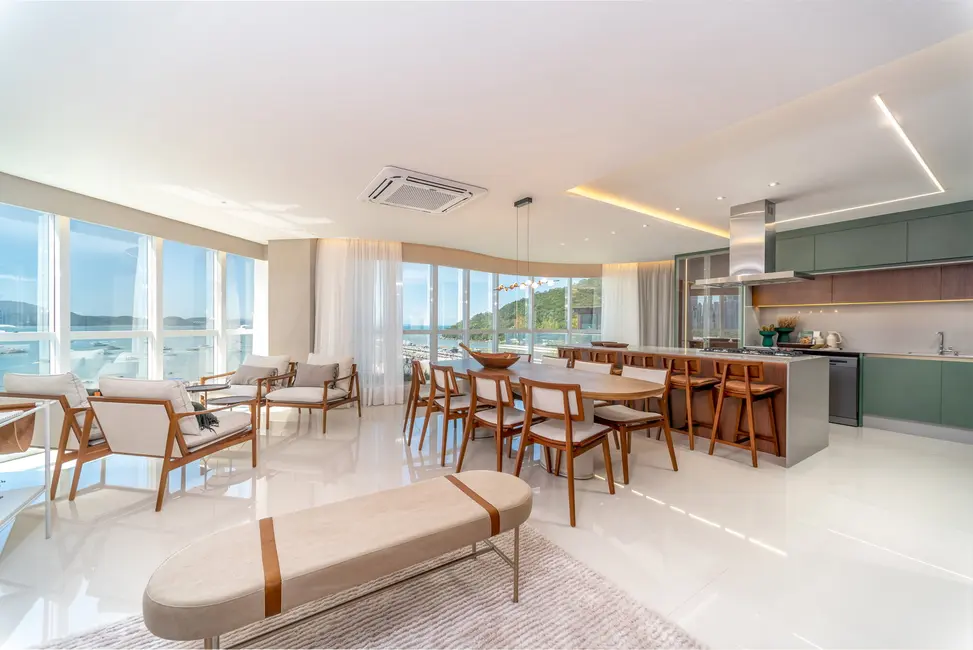 Apartamento com 4 quartos à venda, 237m2 em Centro, Balneario Camboriu - SC - imagem 7 Foto 7 de Apartamento com 4 quartos à venda, 237m2 em Centro, Balneario Camboriu - SC