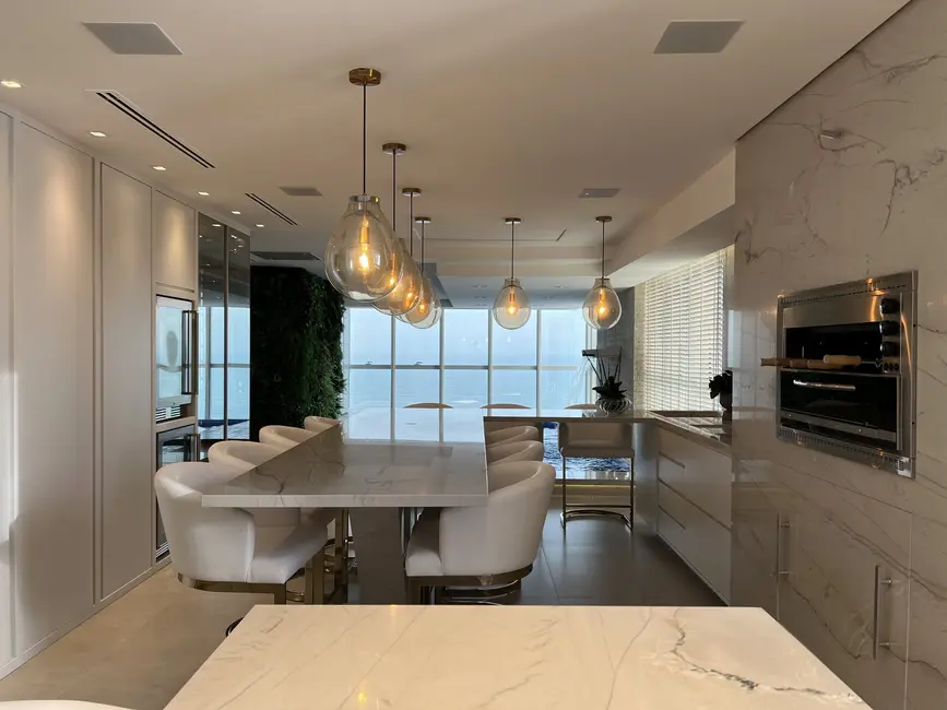 Apartamento com 4 quartos à venda, 313m2 em Centro, Balneario Camboriu - SC - imagem 9 Foto 9 de Apartamento com 4 quartos à venda, 313m2 em Centro, Balneario Camboriu - SC