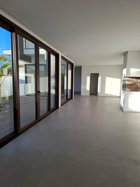Foto 6 de Casa com 3 quartos à venda, 280m2 em Porto Belo - SC