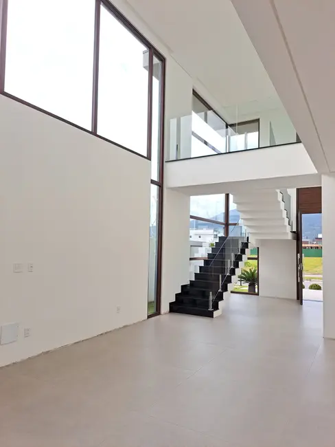 Foto 4 de Casa com 3 quartos à venda, 260m2 em Porto Belo - SC