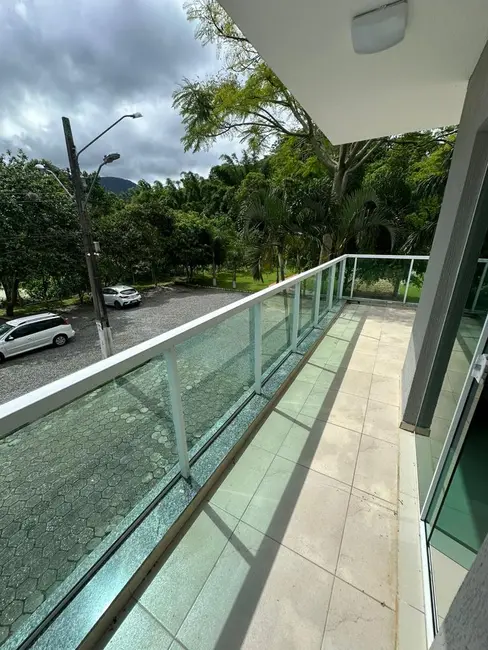 Foto 3 de Casa com 4 quartos à venda, 210m2 em Itapema - SC