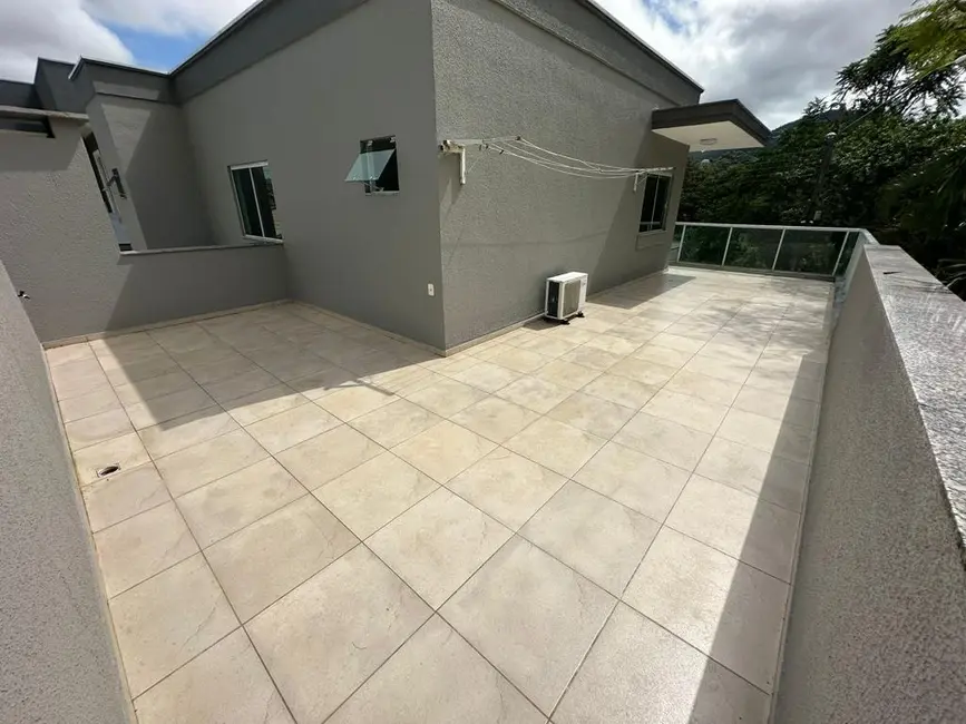 Foto 1 de Casa com 4 quartos à venda, 210m2 em Itapema - SC