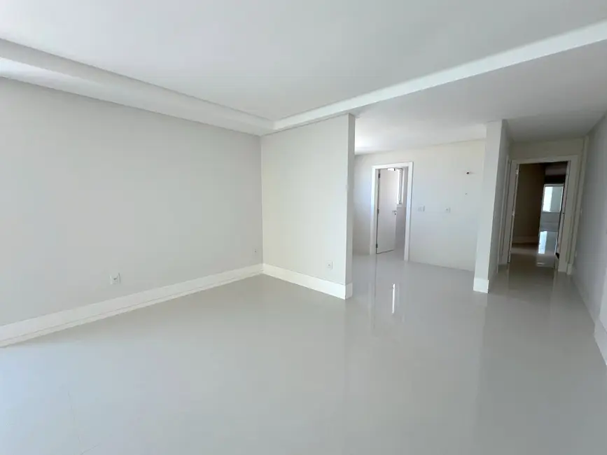 Foto 8 de Apartamento com 4 quartos à venda, 197m2 em Centro, Itapema - SC
