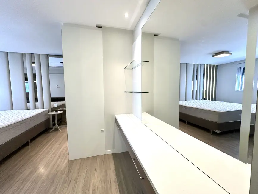 Foto 8 de Apartamento com 4 quartos à venda, 196m2 em Meia Praia, Itapema - SC