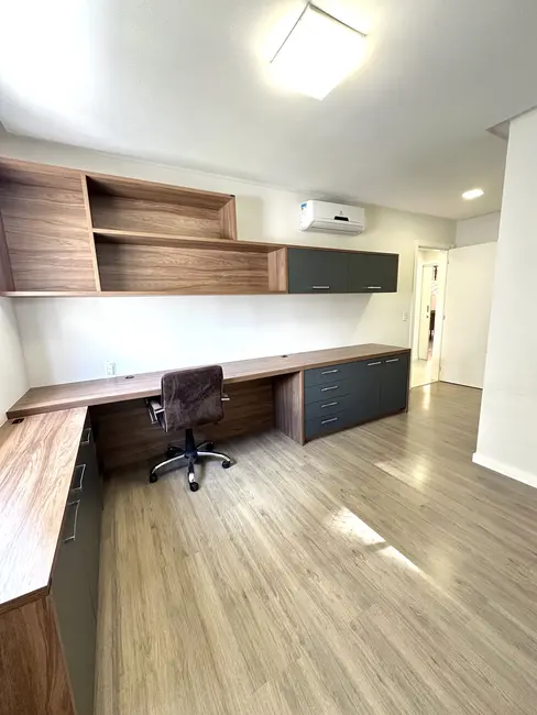 Foto 9 de Apartamento com 4 quartos à venda, 196m2 em Meia Praia, Itapema - SC