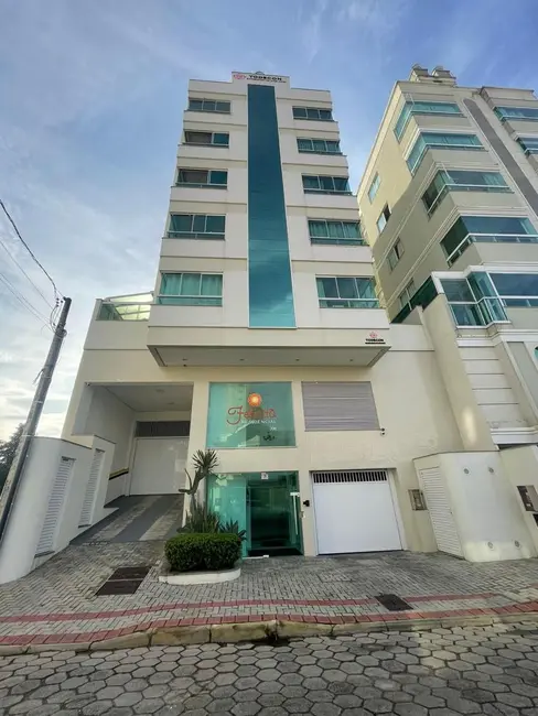 Apartamento com 2 quartos à venda, 80m2 em Meia Praia, Itapema - SC - imagem 1 Foto 1 de Apartamento com 2 quartos à venda, 80m2 em Meia Praia, Itapema - SC