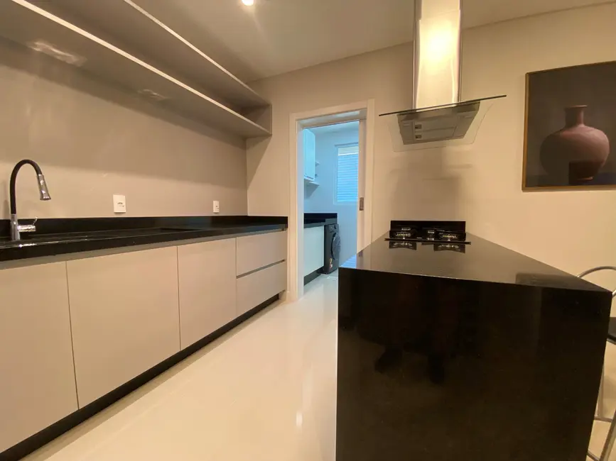 Apartamento com 3 quartos à venda, 142m2 em Meia Praia, Itapema - SC - imagem 5 Foto 5 de Apartamento com 3 quartos à venda, 142m2 em Meia Praia, Itapema - SC