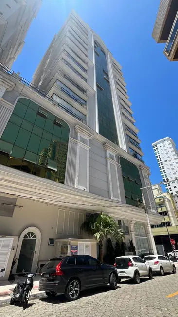 Foto 5 de Apartamento com 4 quartos à venda, 190m2 em Meia Praia, Itapema - SC