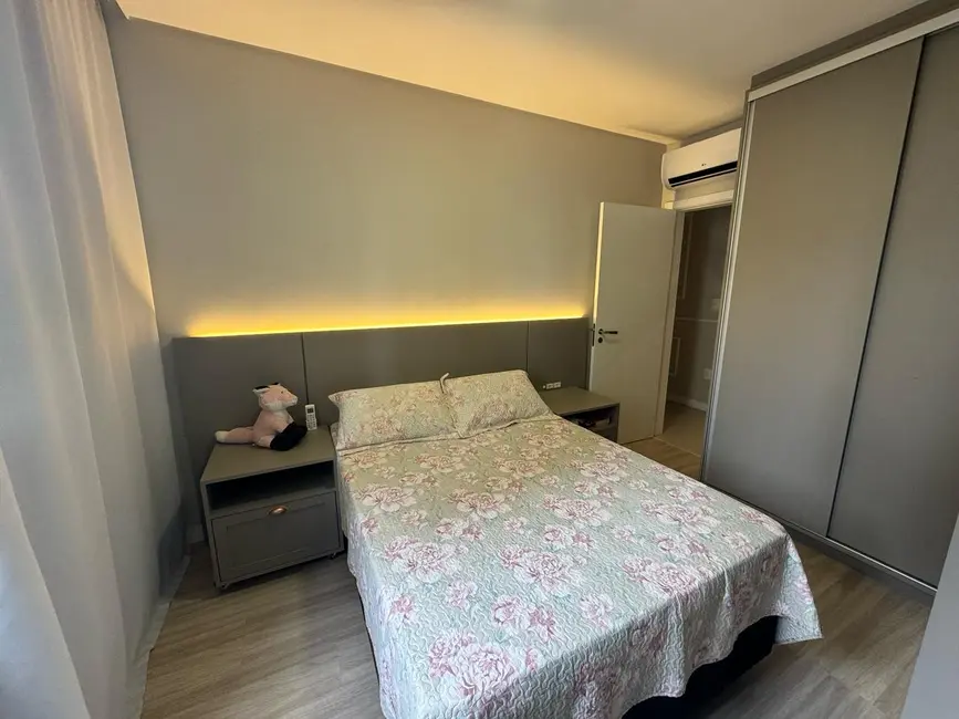 Foto 8 de Apartamento com 4 quartos à venda, 136m2 em Meia Praia, Itapema - SC