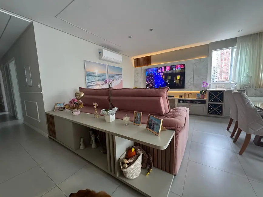 Foto 3 de Apartamento com 4 quartos à venda, 136m2 em Meia Praia, Itapema - SC
