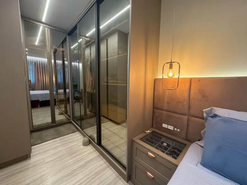 Foto 7 de Apartamento com 4 quartos à venda, 136m2 em Meia Praia, Itapema - SC