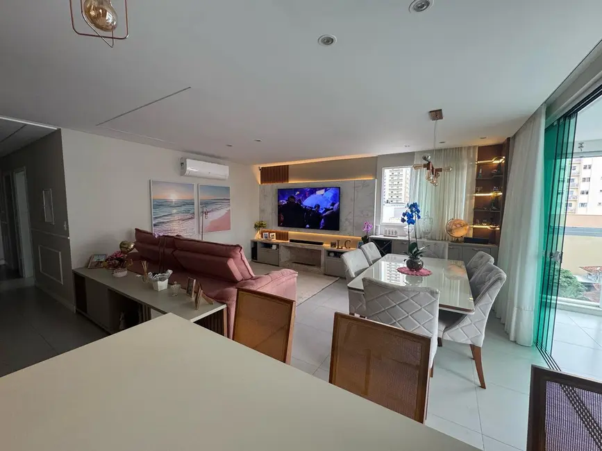 Foto 4 de Apartamento com 4 quartos à venda, 136m2 em Meia Praia, Itapema - SC