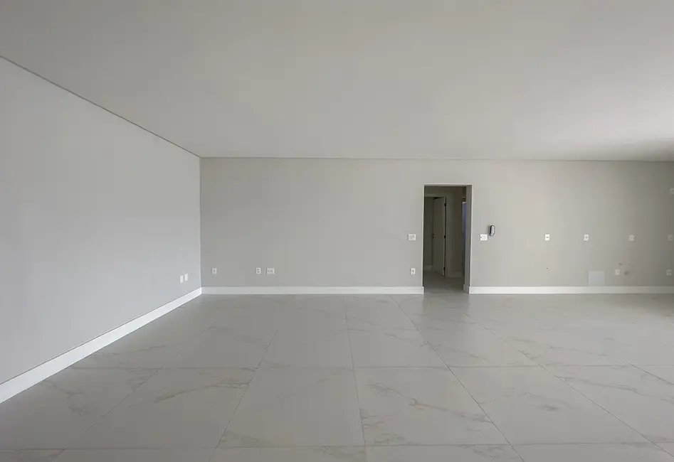 Foto 4 de Apartamento com 4 quartos à venda, 179m2 em Meia Praia, Itapema - SC