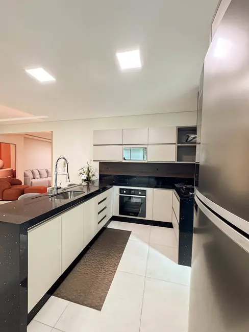 Foto 9 de Apartamento com 4 quartos à venda, 185m2 em Meia Praia, Itapema - SC