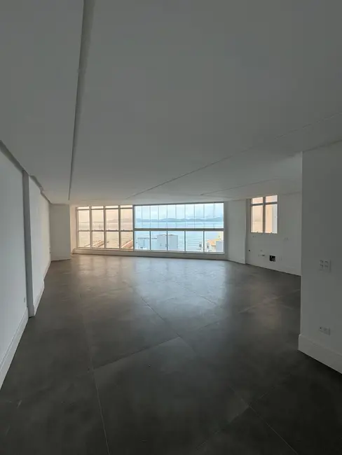 Foto 1 de Apartamento com 3 quartos à venda, 127m2 em Centro, Itapema - SC
