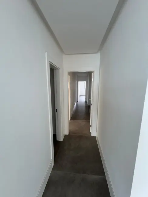 Foto 3 de Apartamento com 3 quartos à venda, 127m2 em Centro, Itapema - SC