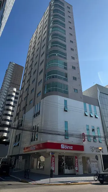 Foto 1 de Apartamento com 3 quartos à venda, 121m2 em Meia Praia, Itapema - SC