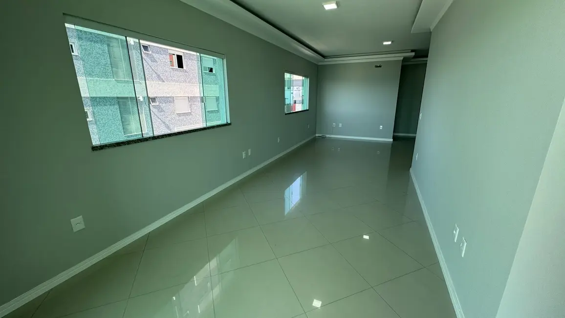 Foto 4 de Apartamento com 3 quartos à venda, 121m2 em Meia Praia, Itapema - SC