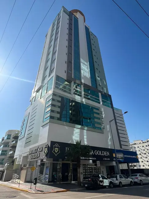 Apartamento com 3 quartos à venda, 131m2 em Meia Praia, Itapema - SC - imagem 1 Foto 1 de Apartamento com 3 quartos à venda, 131m2 em Meia Praia, Itapema - SC