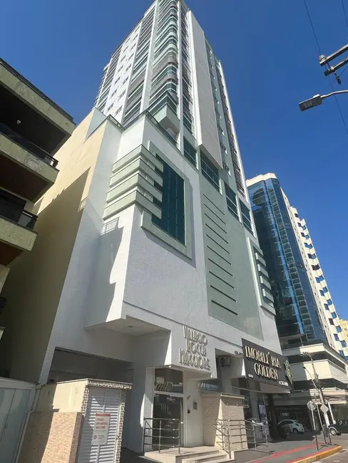 Apartamento com 3 quartos à venda, 131m2 em Meia Praia, Itapema - SC - imagem 2 Foto 2 de Apartamento com 3 quartos à venda, 131m2 em Meia Praia, Itapema - SC