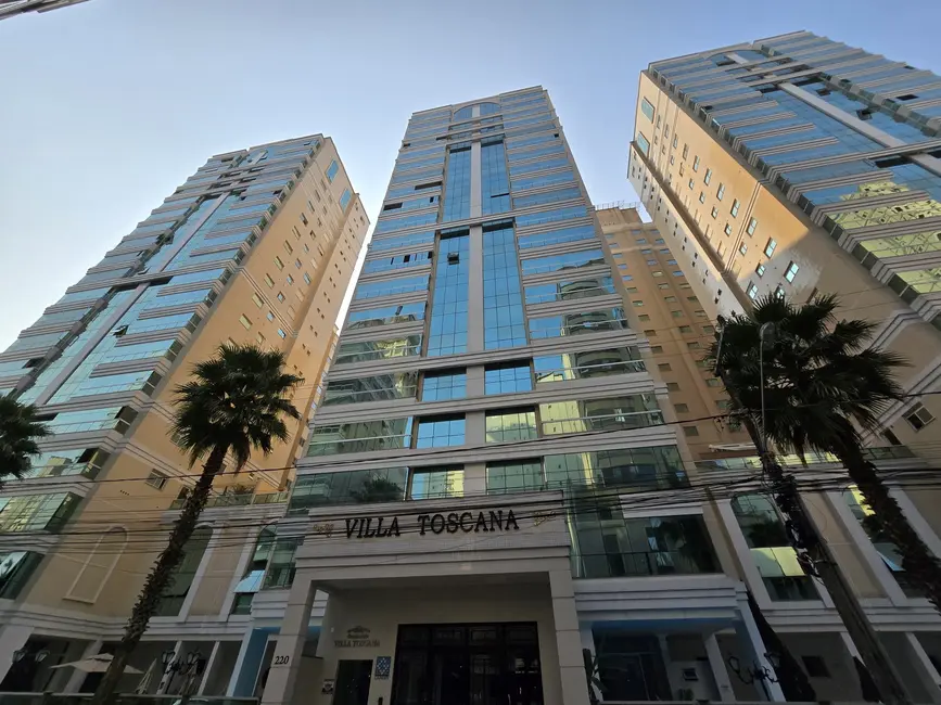 Foto 1 de Apartamento com 3 quartos à venda, 137m2 em Meia Praia, Itapema - SC