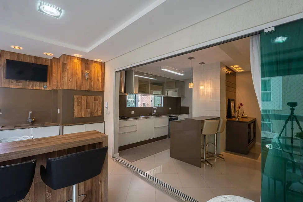 Foto 9 de Apartamento com 4 quartos à venda, 195m2 em Meia Praia, Itapema - SC