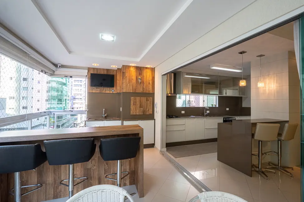 Foto 8 de Apartamento com 4 quartos à venda, 195m2 em Meia Praia, Itapema - SC