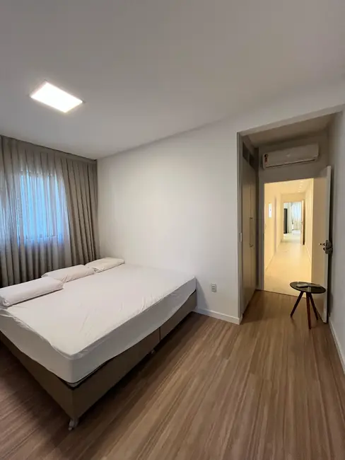 Foto 6 de Apartamento com 3 quartos à venda, 126m2 em Meia Praia, Itapema - SC