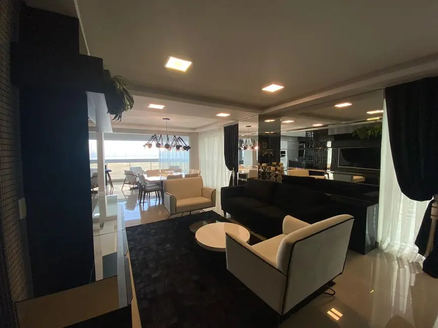 Foto 2 de Apartamento com 4 quartos à venda, 208m2 em Meia Praia, Itapema - SC