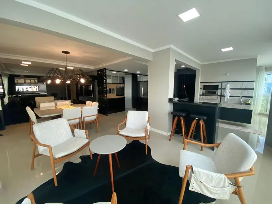 Foto 8 de Apartamento com 4 quartos à venda, 208m2 em Meia Praia, Itapema - SC