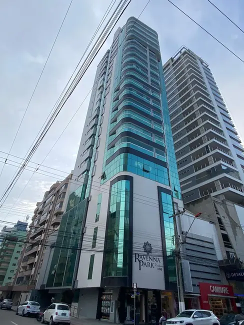Foto 1 de Apartamento com 4 quartos à venda, 208m2 em Meia Praia, Itapema - SC