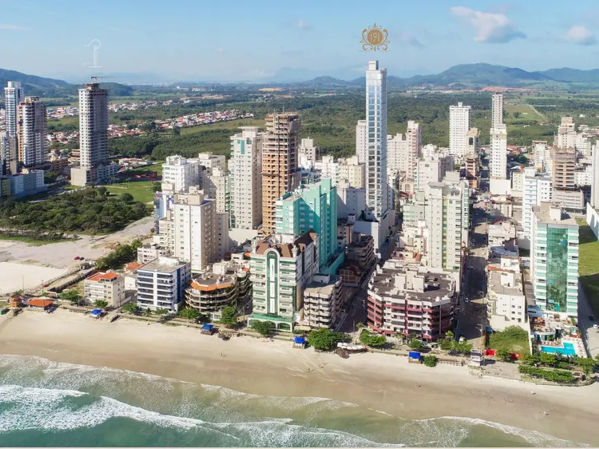 Foto 2 de Apartamento com 4 quartos à venda, 154m2 em Meia Praia, Itapema - SC