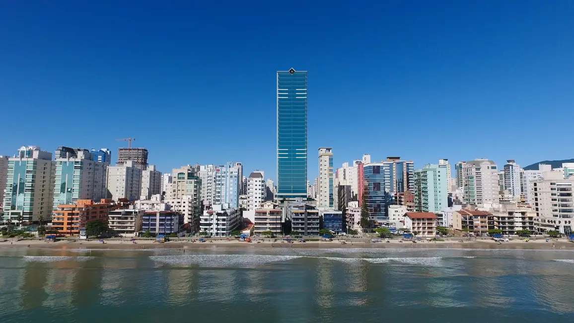 Foto 1 de Apartamento com 4 quartos à venda, 241m2 em Meia Praia, Itapema - SC