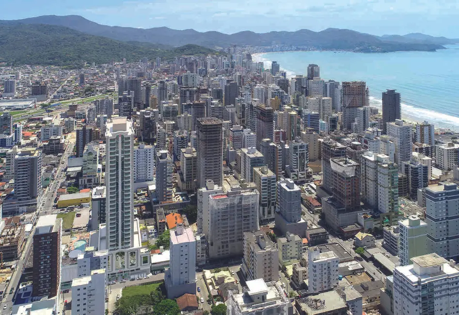 Foto 5 de Apartamento com 3 quartos à venda, 151m2 em Meia Praia, Itapema - SC